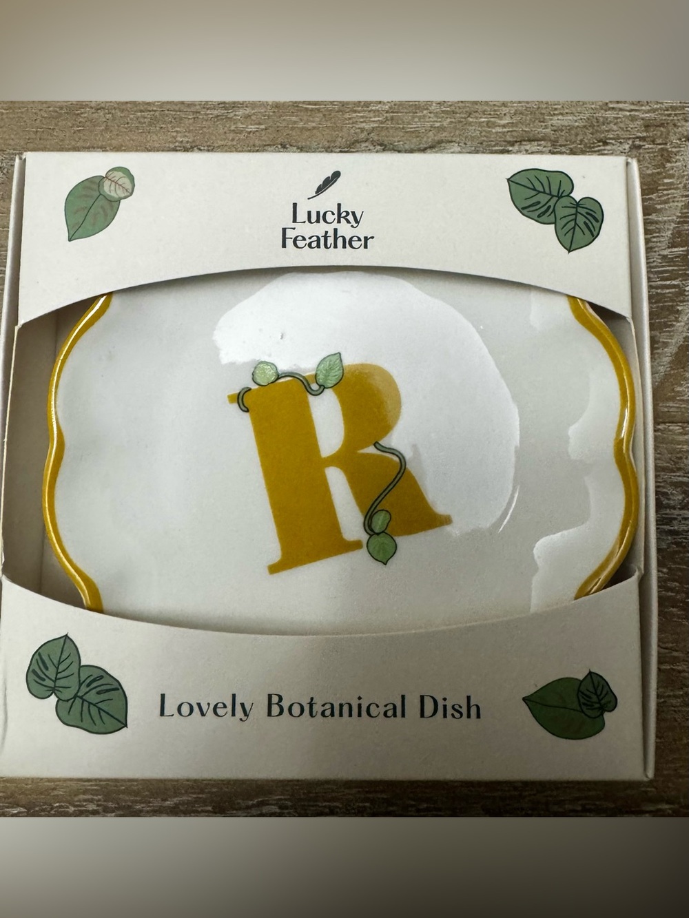 🪶 Lucky Feather 'R’ Botanical Trinket Dish in Yellow - new in box